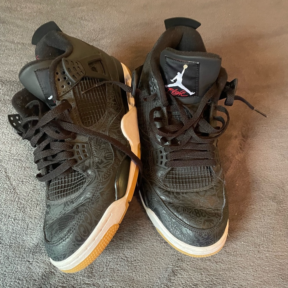 Jordan 4 retro black laser gum size 11